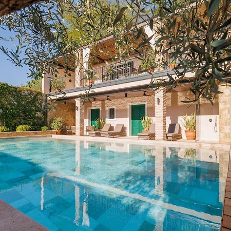Vila Robida Rooms & Spa Crni Kal Bagian luar foto