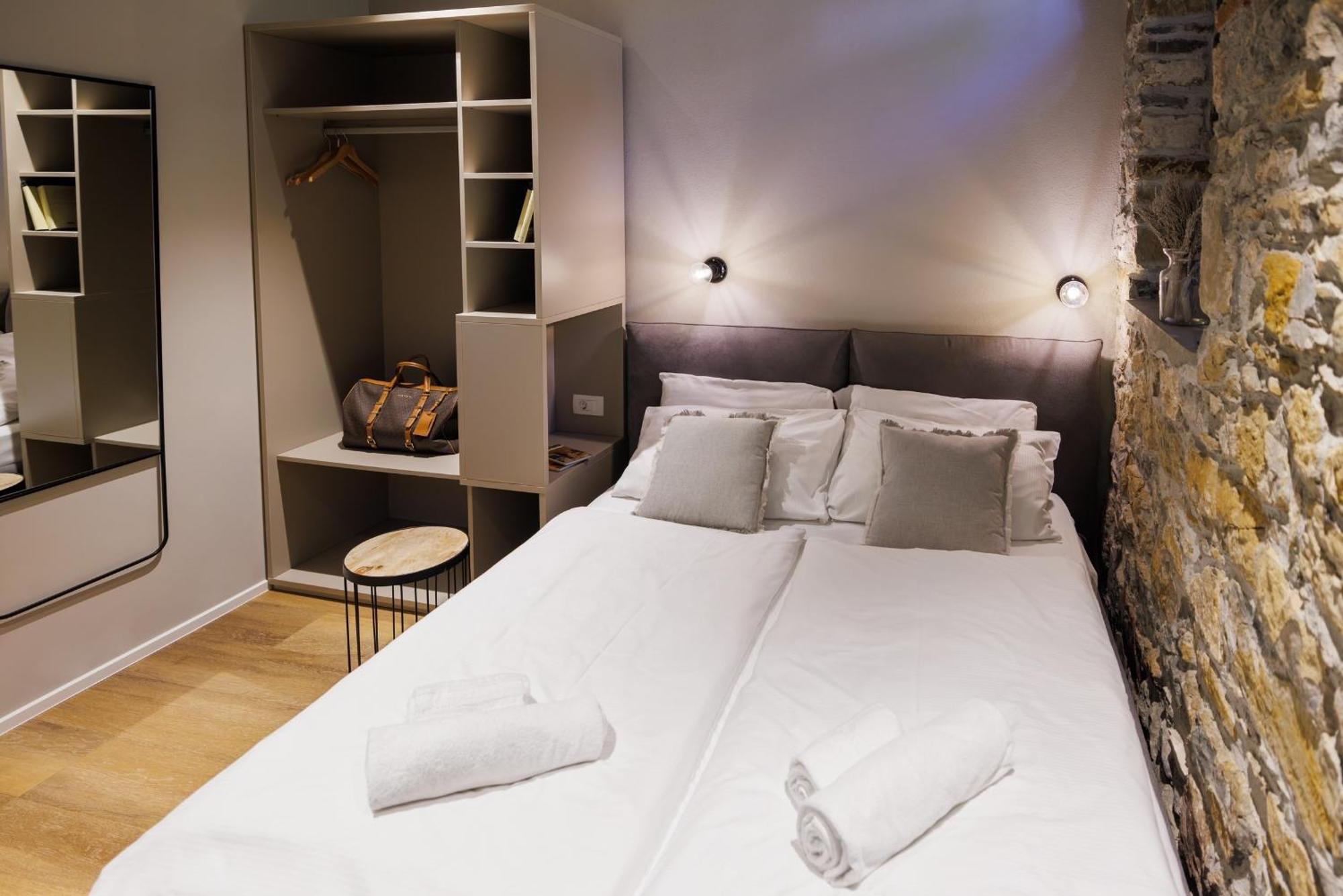 Vila Robida Rooms & Spa Crni Kal Bagian luar foto